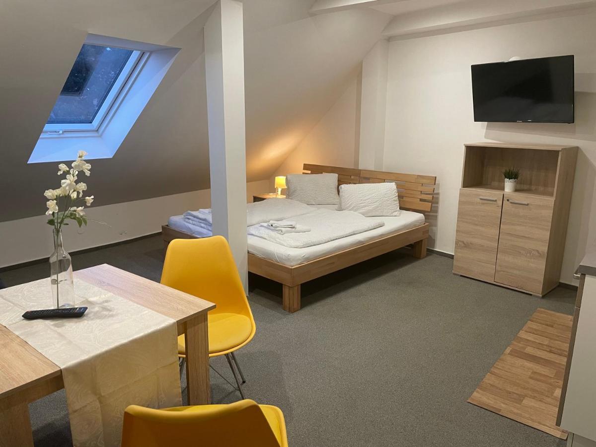 Mikulov Inn - Apartments Slunce Exteriör bild